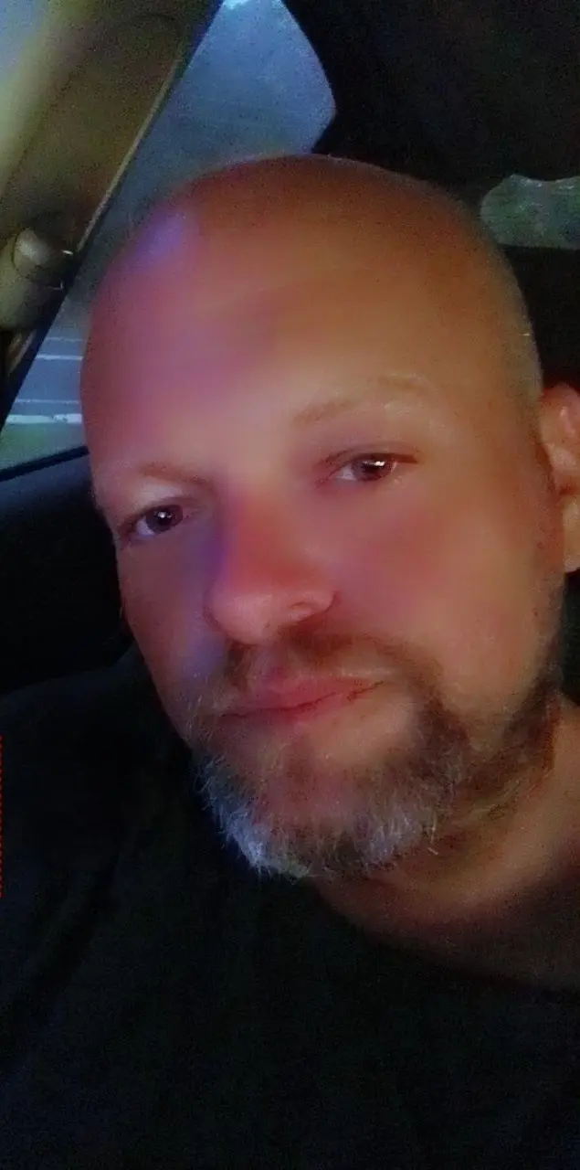 15plzn1 (18) male from AU - sexting partner