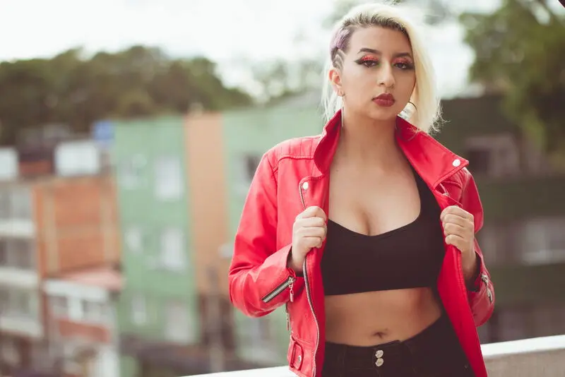 4ighoal2d9 (18) female from US - sexting partner