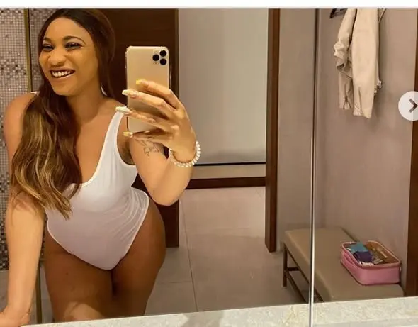 8eqo4q70mk (26) female from AU - sexting partner