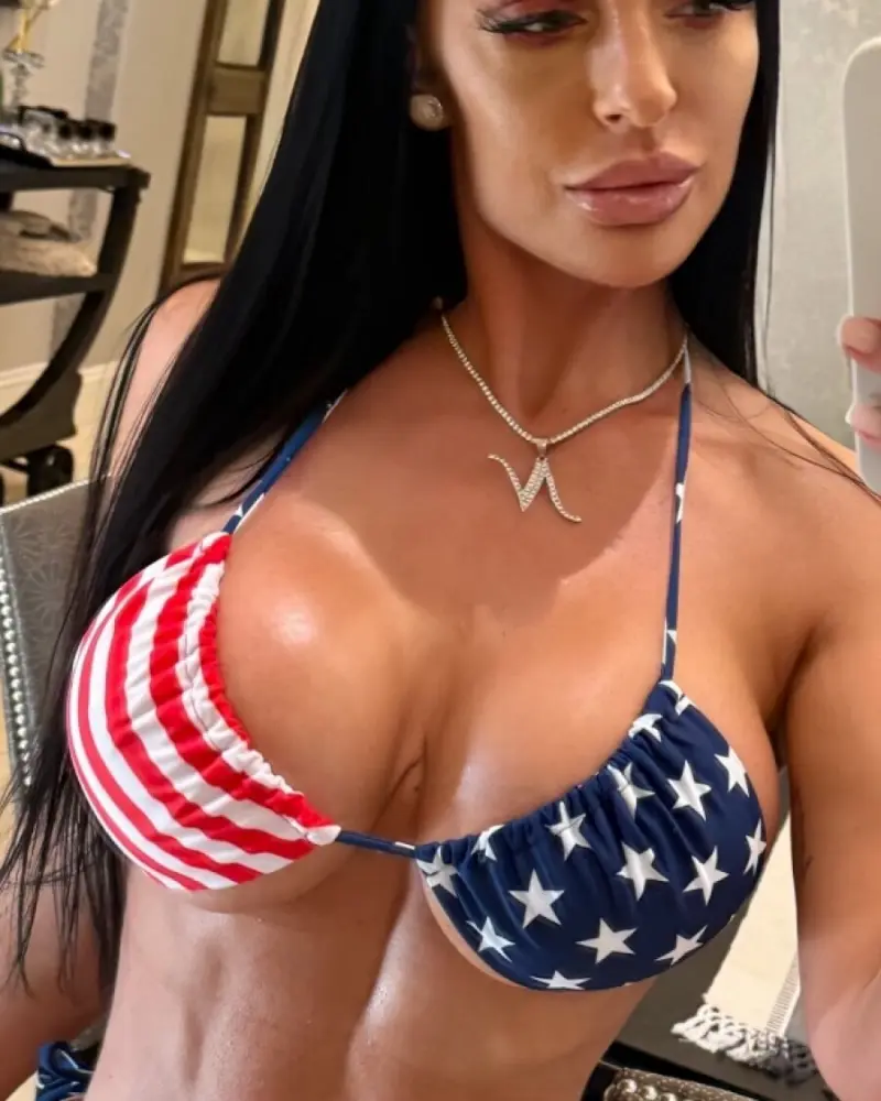 8l53octf4b (25) female from US - sexting partner