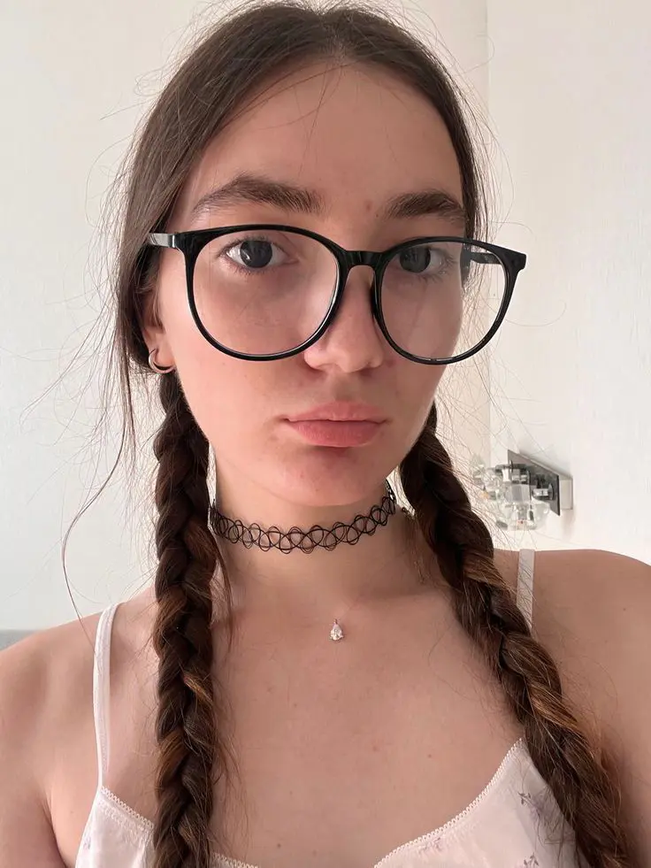 Alexandra2390 from CA