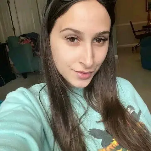 AliciaAlanna from GB