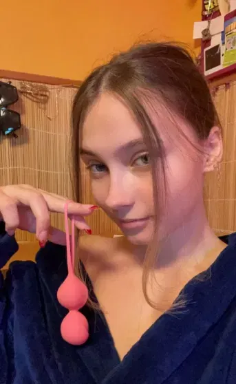 Angelina5875 from AR