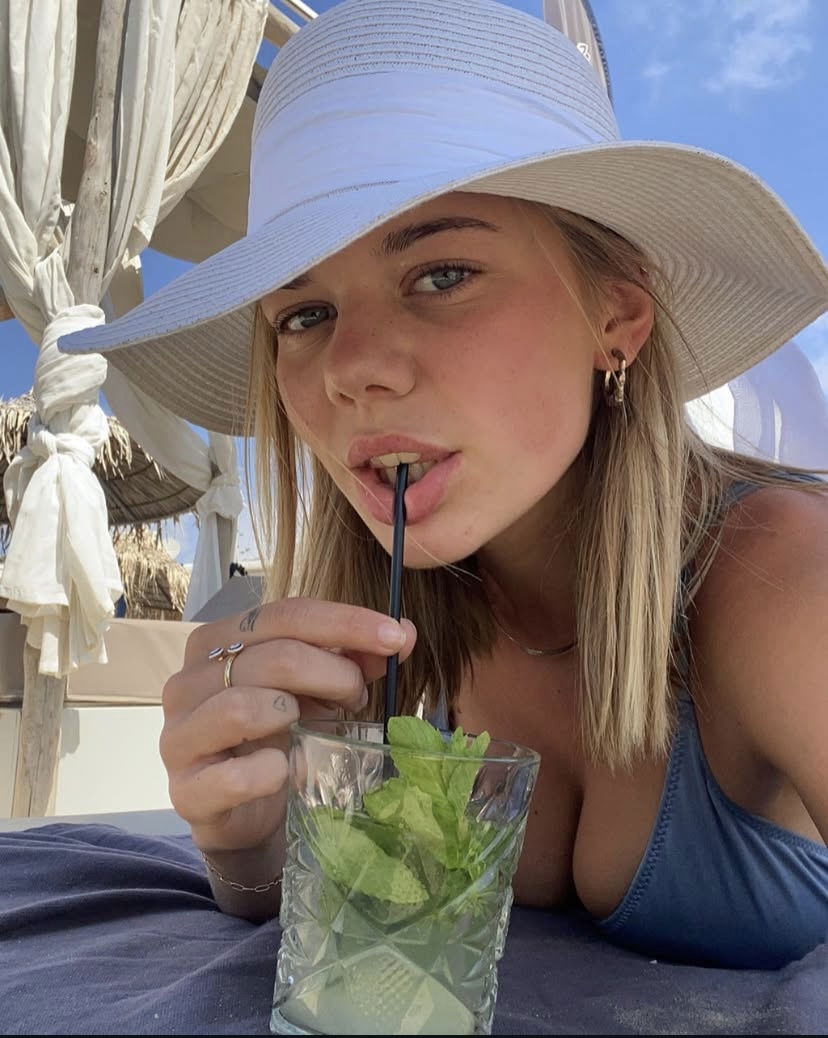 Ann264 - United States sexting partner