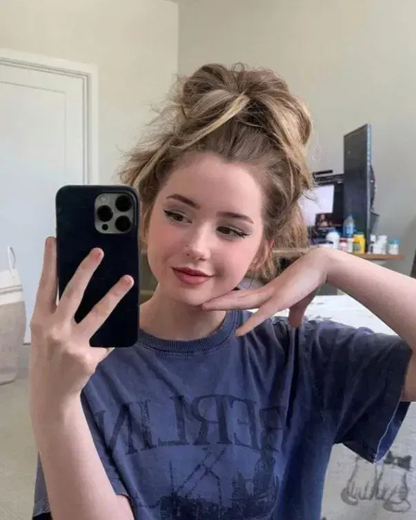 Annabelle2258 from DE