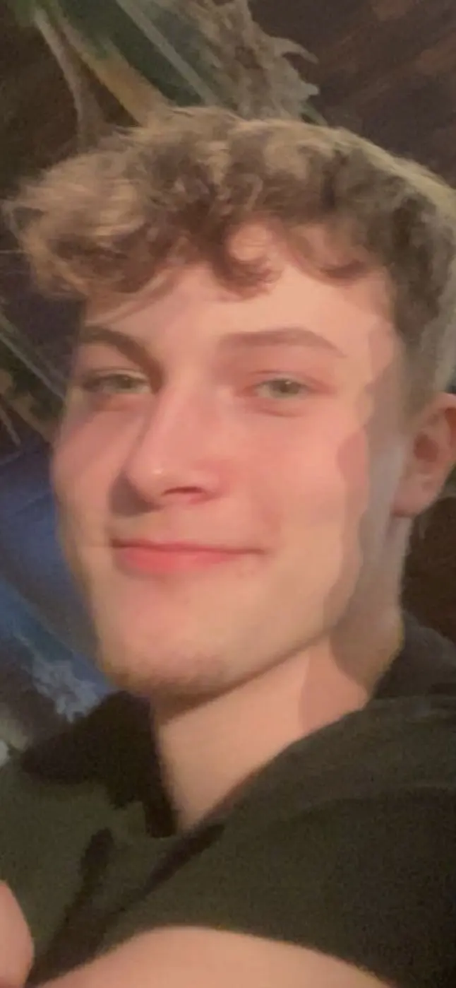 Basti20 (18) male from AT - sexting partner