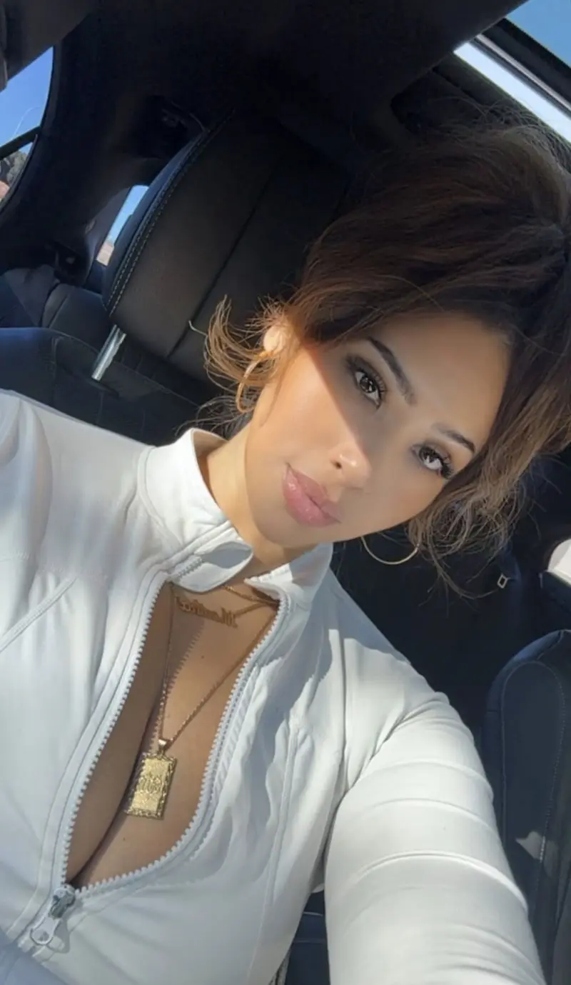 Beverly6391063 (18) female from PR - sexting partner