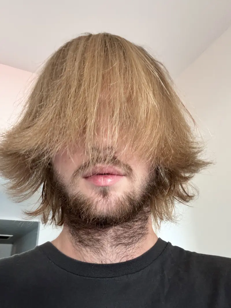 Brickedd (19) male from US - sexting partner