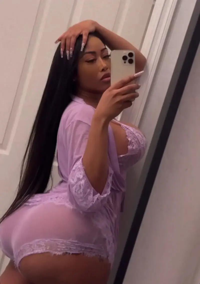 Clara47973 (20) female from IT - sexting partner