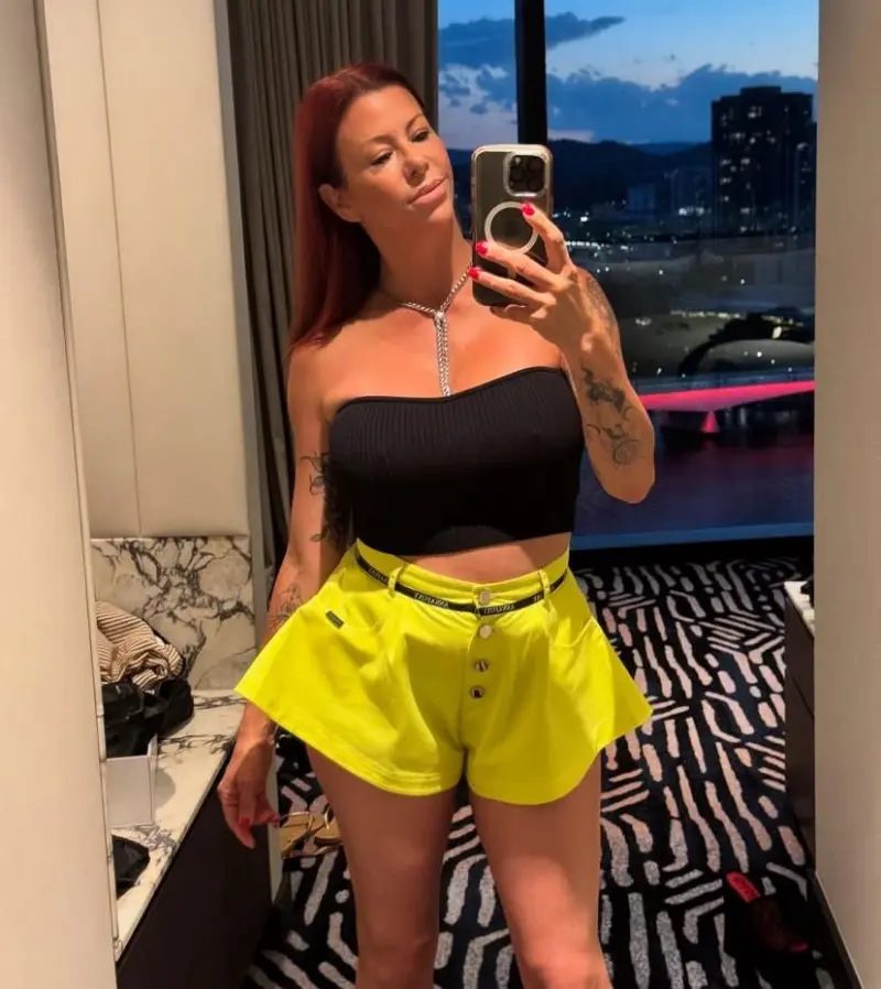 ClaraJohnson07 from US