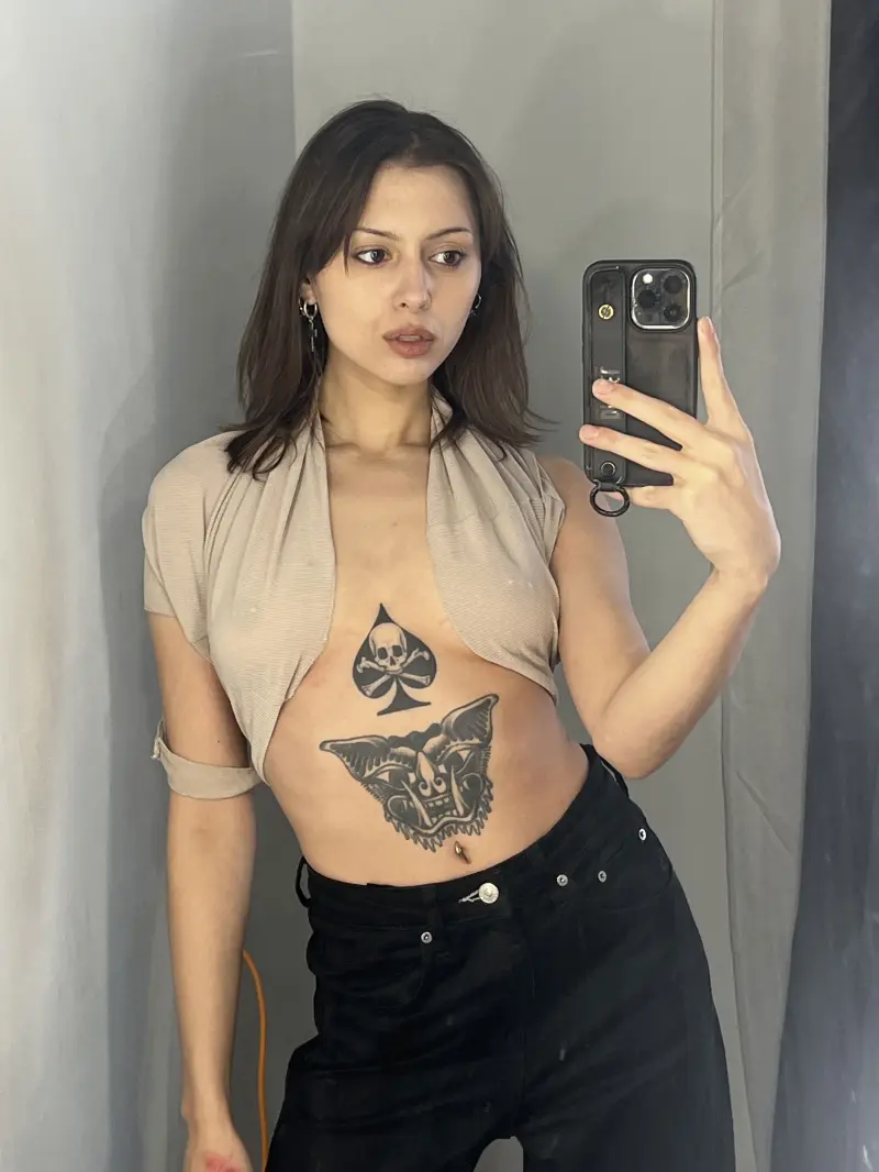 Daisyfr648 (18) female from US - sexting partner