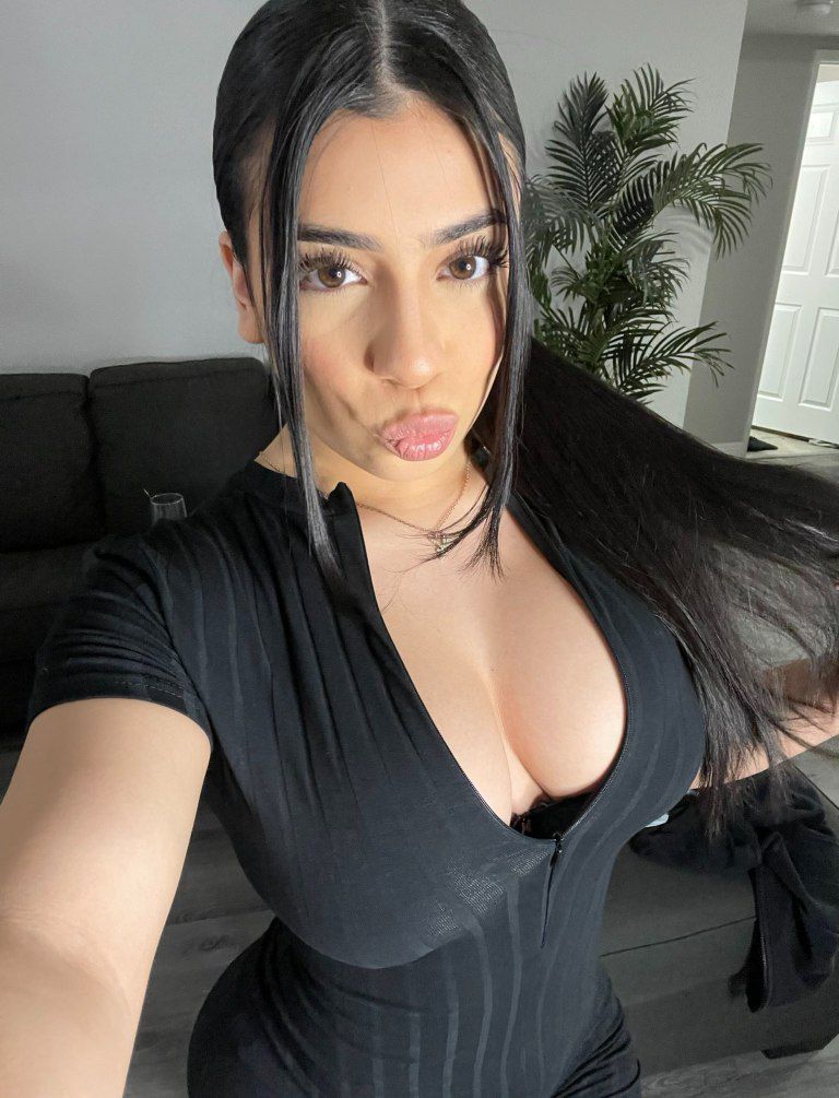 DanielleDiaz - United States sexting partner