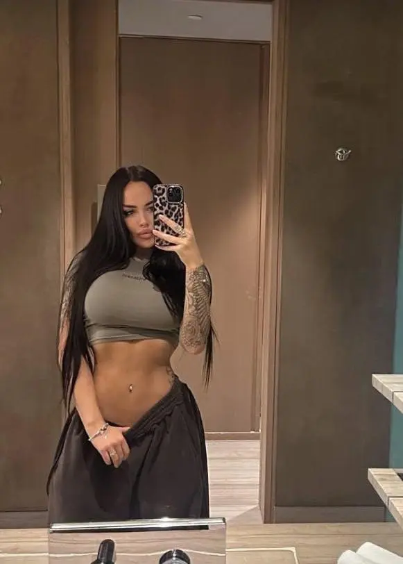 Deanahvn627 (18) female from US - sexting partner