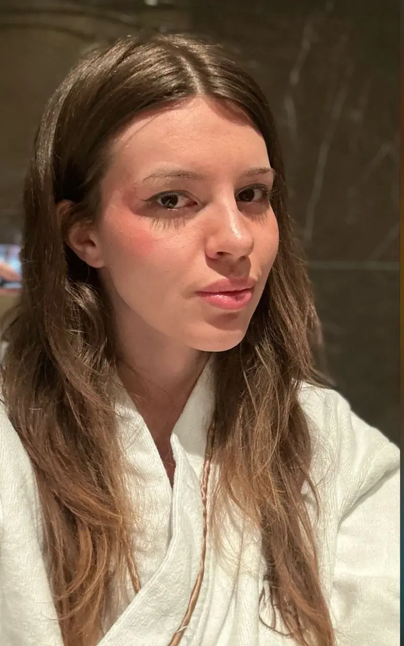 Debra22 (18) female from US - sexting partner