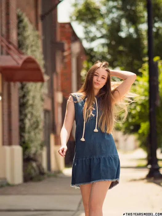 Giselle45645 from DK