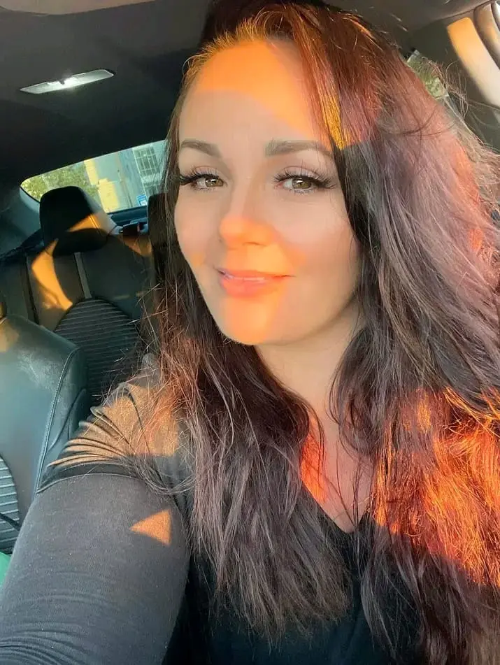 Grace64966 (18) female from US - sexting partner