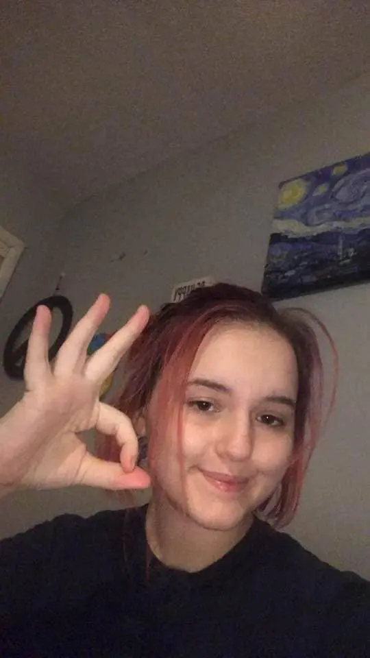 Jucyputt62 (20) female from US - sexting partner