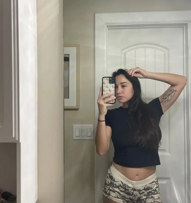 Katherine1 (25) female from US - sexting partner