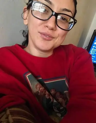 Katiemoore293 from US