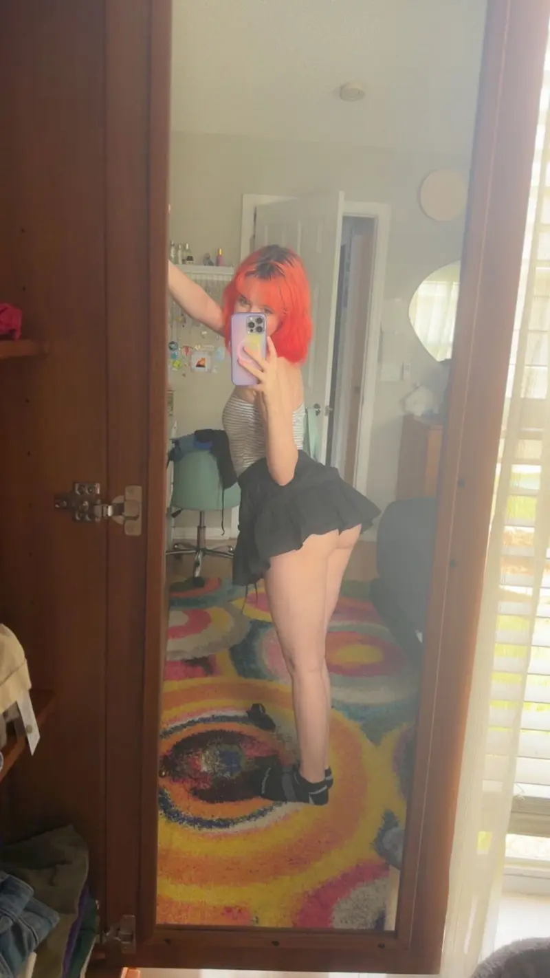 Kittykat376 (21) female from US - sexting partner