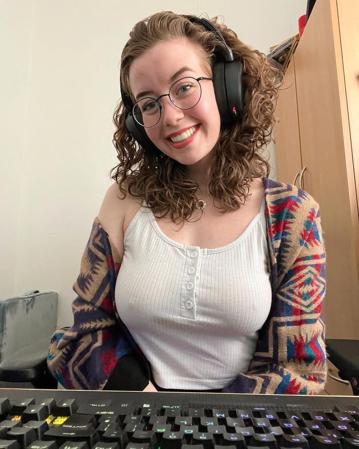 Laneybacon_official from US