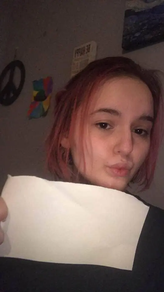 Lemma463 (20) female from GB - sexting partner