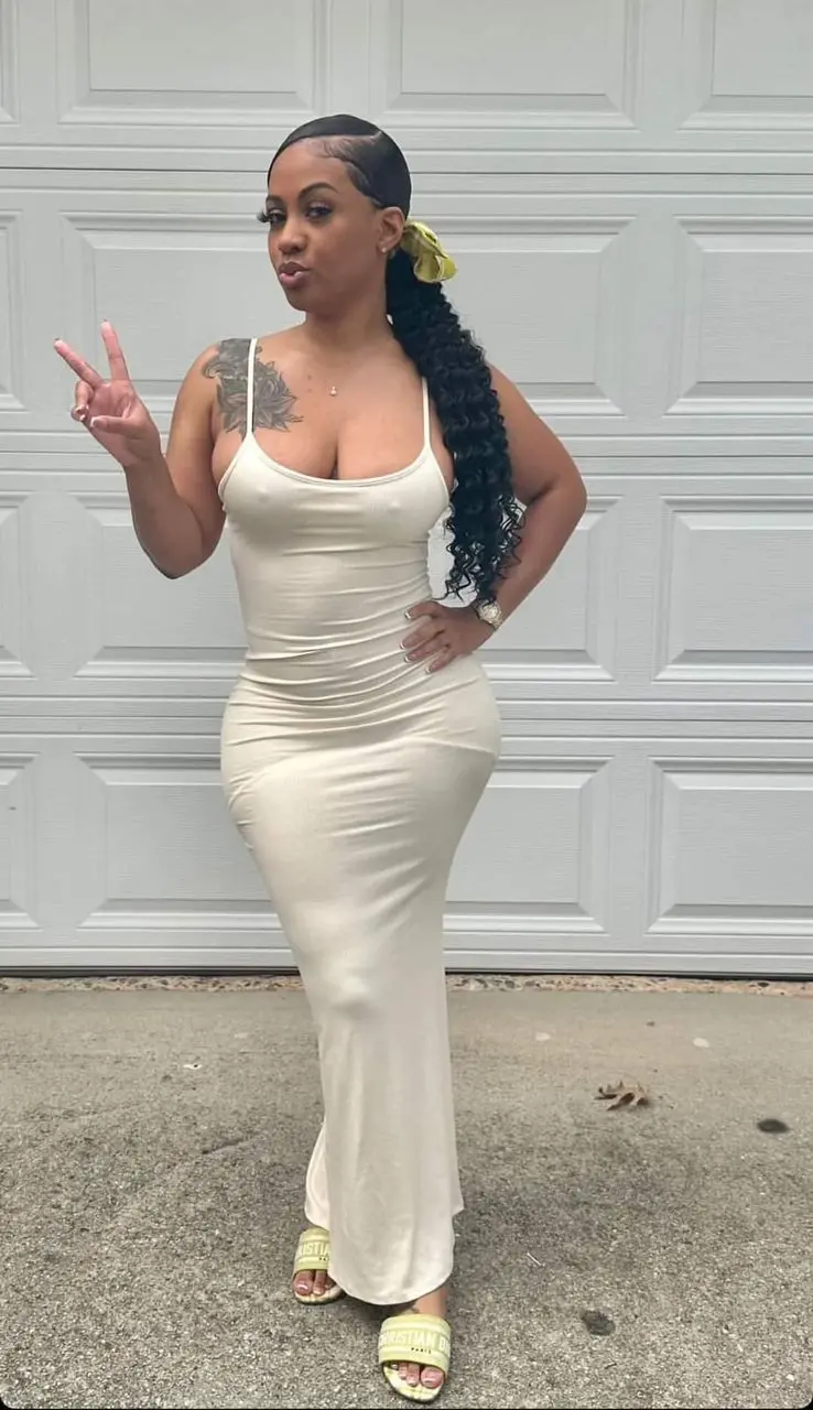 Marymoore (18) female from US - sexting partner