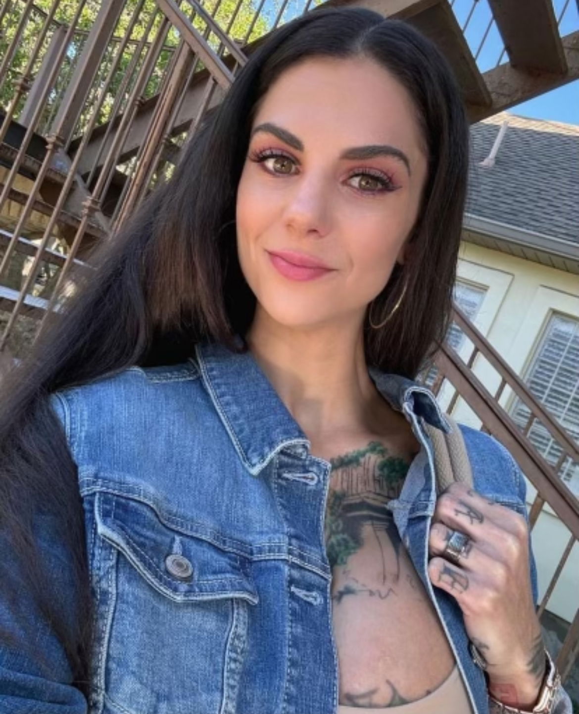 Melissadavis79 from US