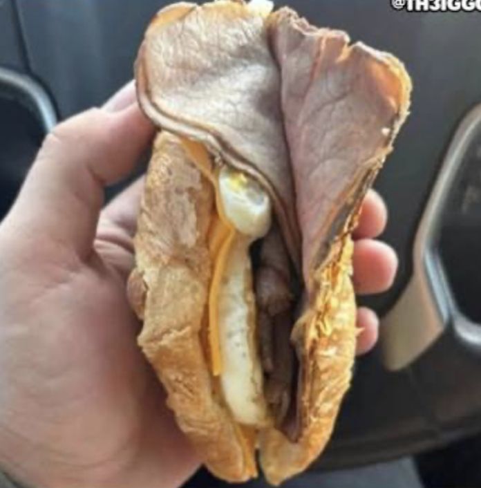 Mmjggghhihhhjihggggghhj from US