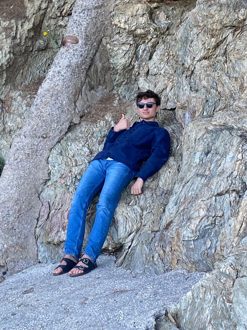 Namors (18) male from FR - sexting partner