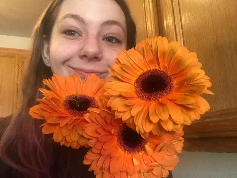 Nava06 (25) female from US - sexting partner