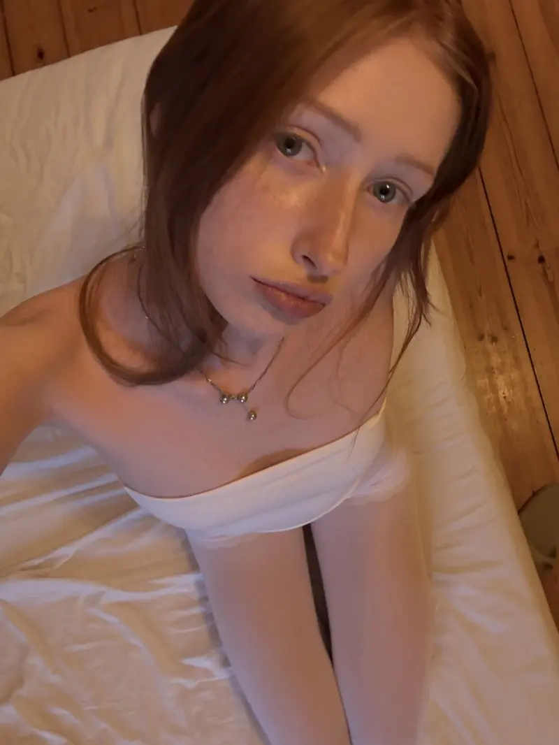 Pppppollie21 (18) female from US - sexting partner