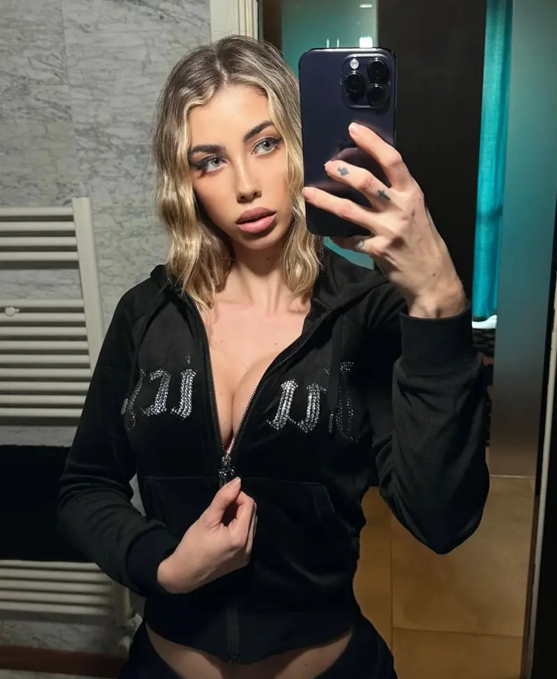 Sexydiva62101 from CA