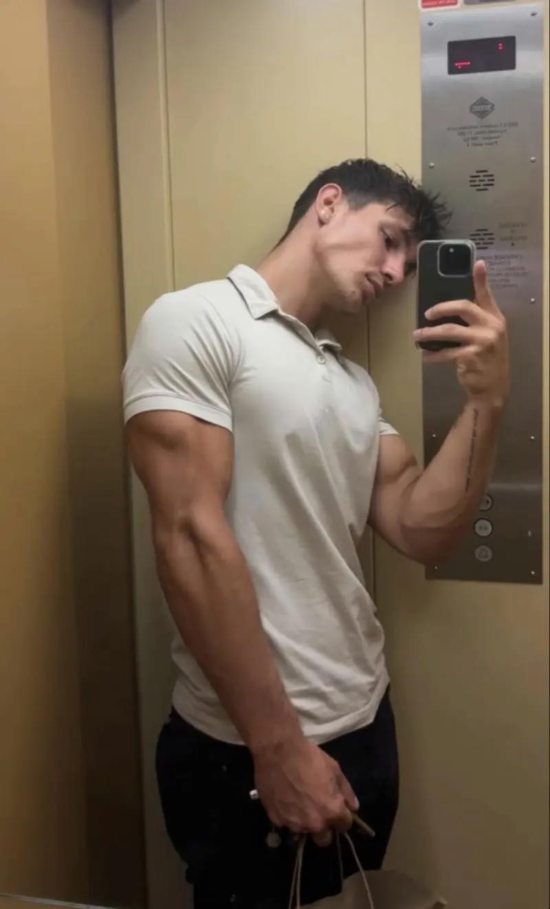 Vojtxk (18) male from CZ - sexting partner