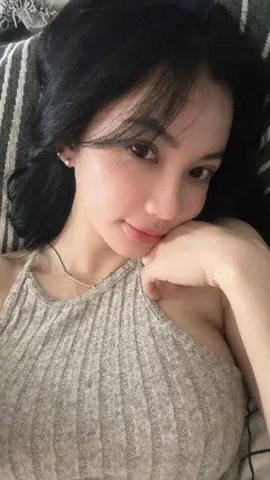 alishaleema530 (18) female from US - sexting partner