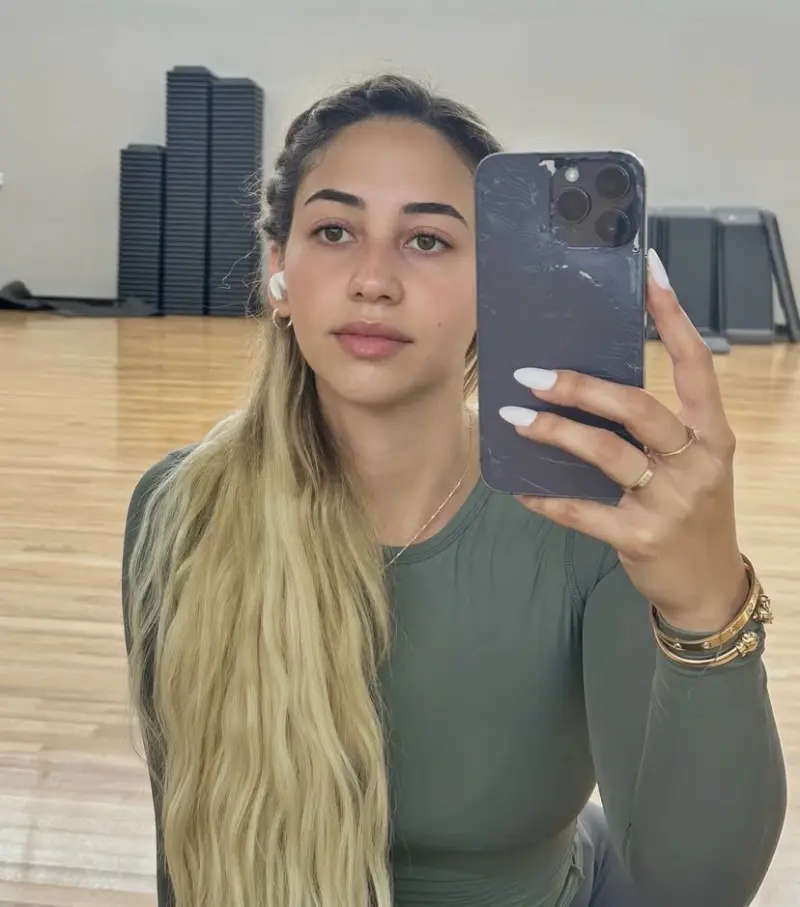 annejfreeman671 from US