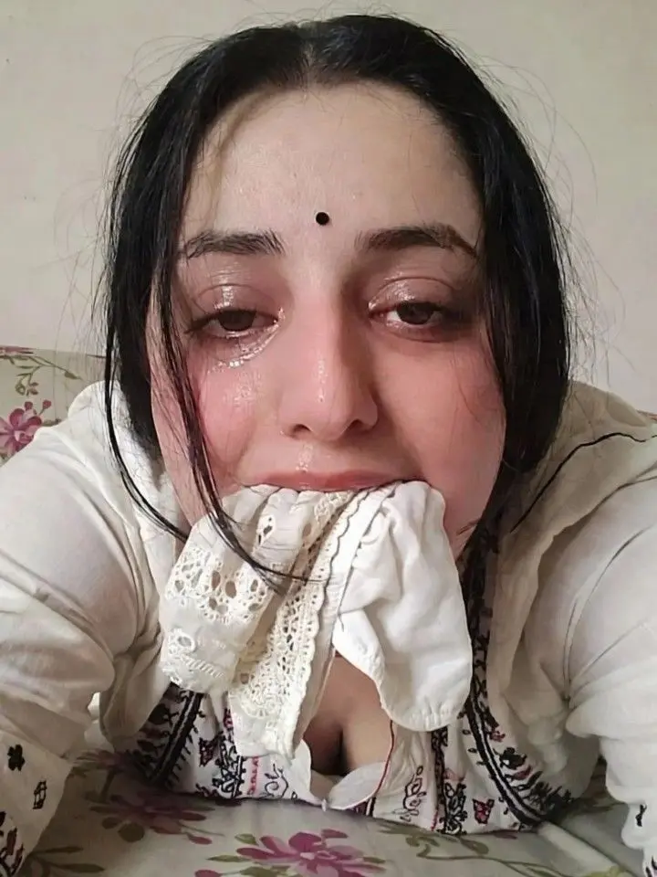 audrey_yess00fhgg (22) female from GB - sexting partner