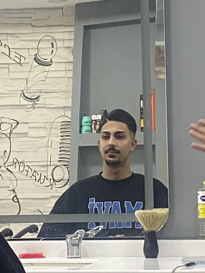 beratyarar2525 (19) male from TR - sexting partner