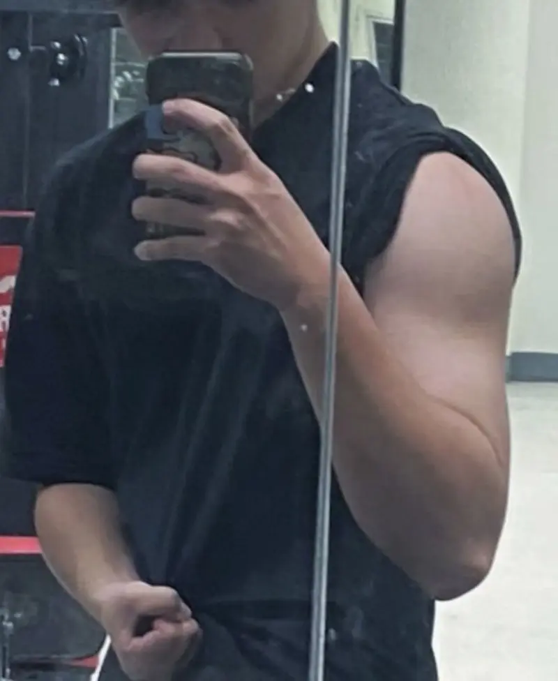 bigza563 (18) male from VN - sexting partner