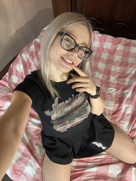 binesa7612 - United States sexting partner