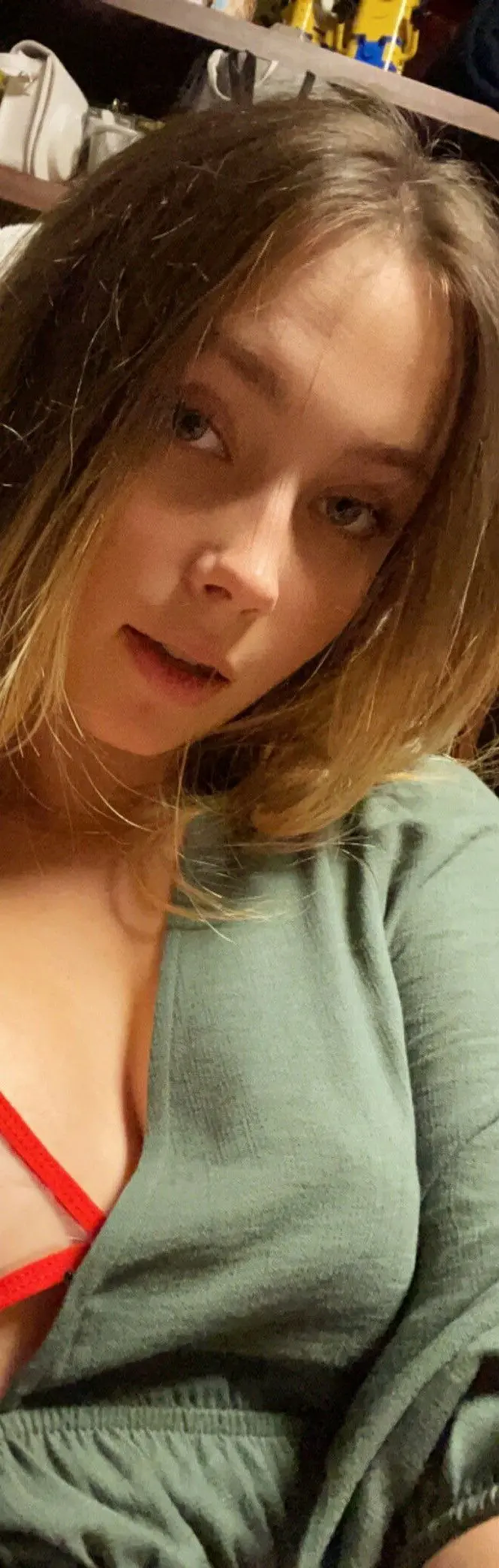 bixaya9825 (18) female from US - sexting partner