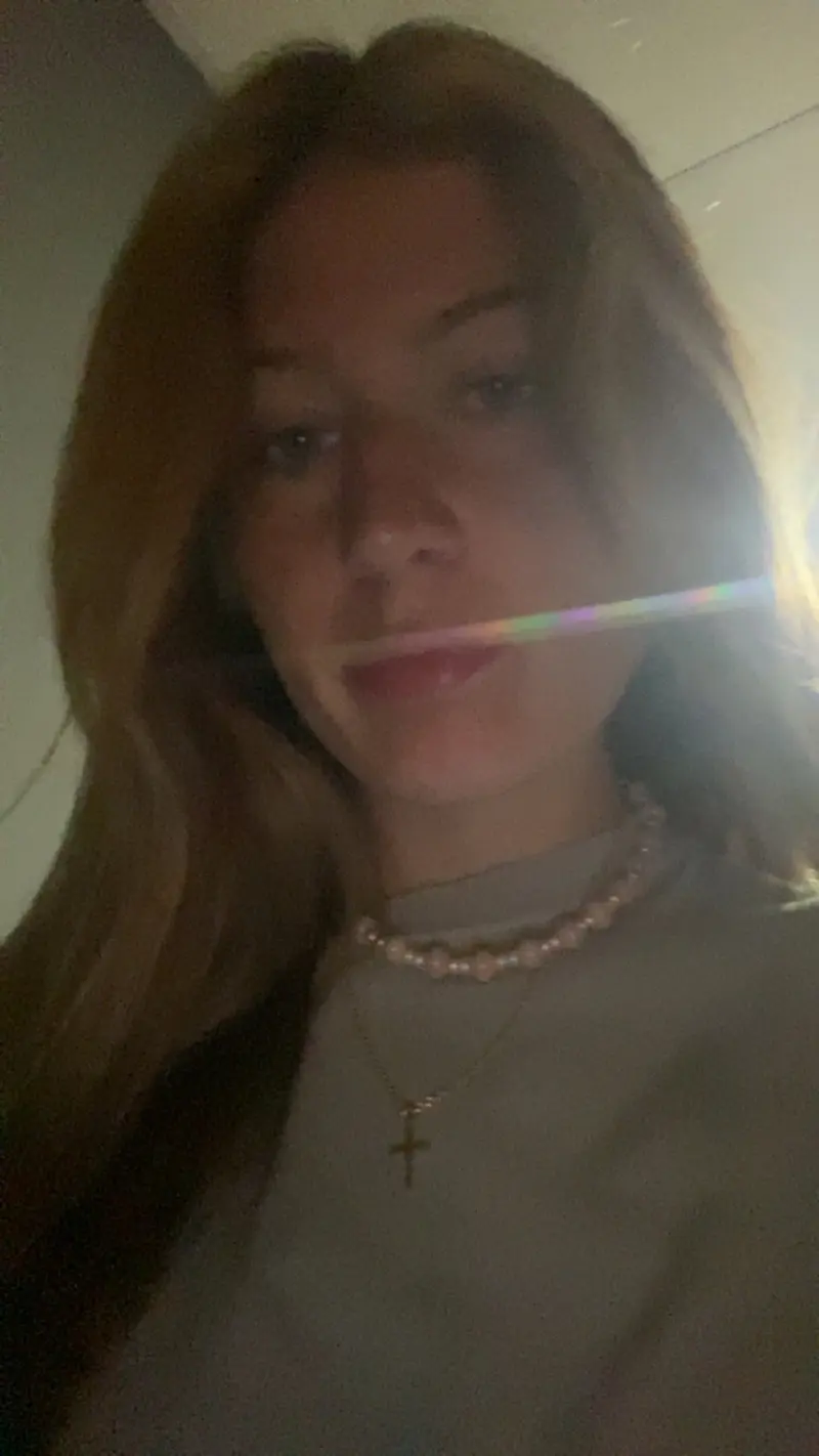 bren88 - 18 years old female from United States sexting partner