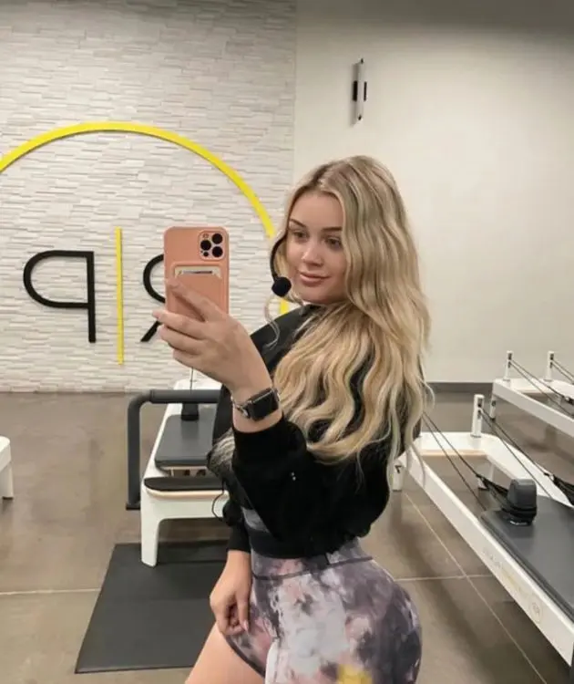 buredu (18) female from US - sexting partner