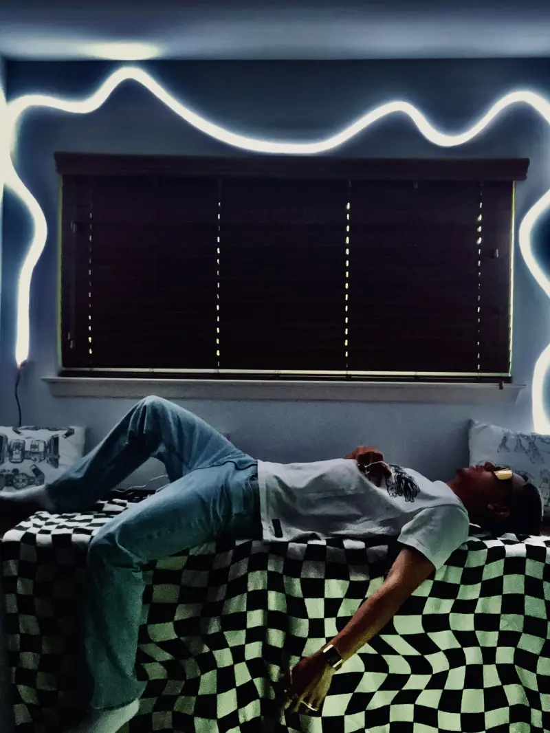 cageluke194 (18) male from US - sexting partner