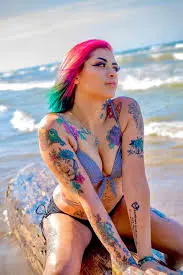 cagife5383 (25) female from US - sexting partner