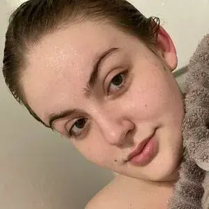 casaw94464 (18) female from US - sexting partner