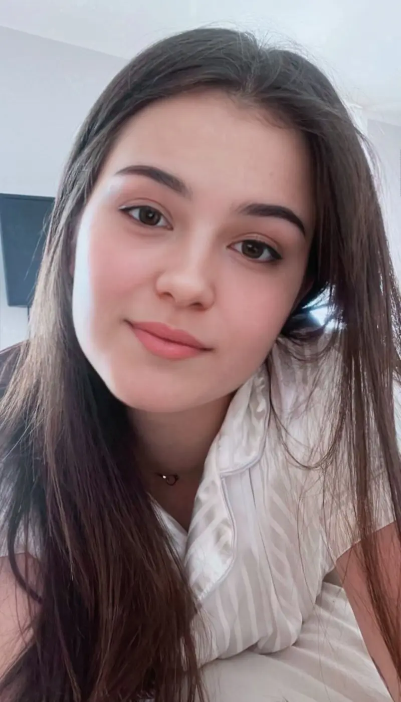 cepixekt (23) female from AU - sexting partner