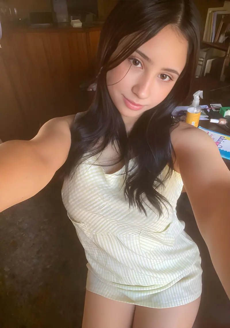 cetal36412 (22) female from US - sexting partner