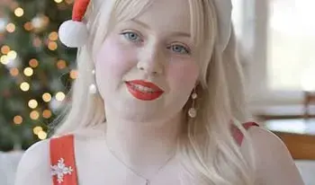 cetamiy422 (18) female from US - sexting partner