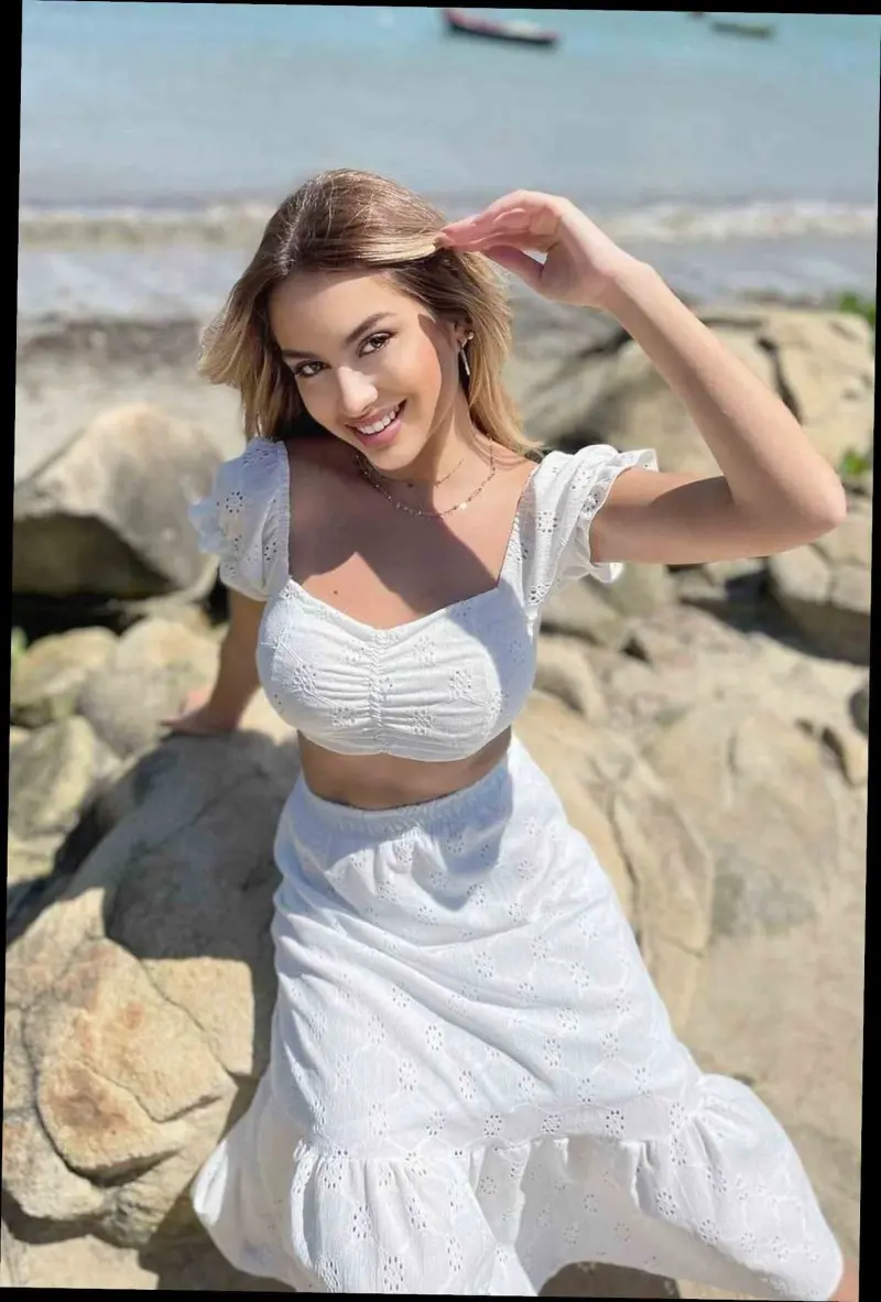 ceviyim (18) female from GB - sexting partner